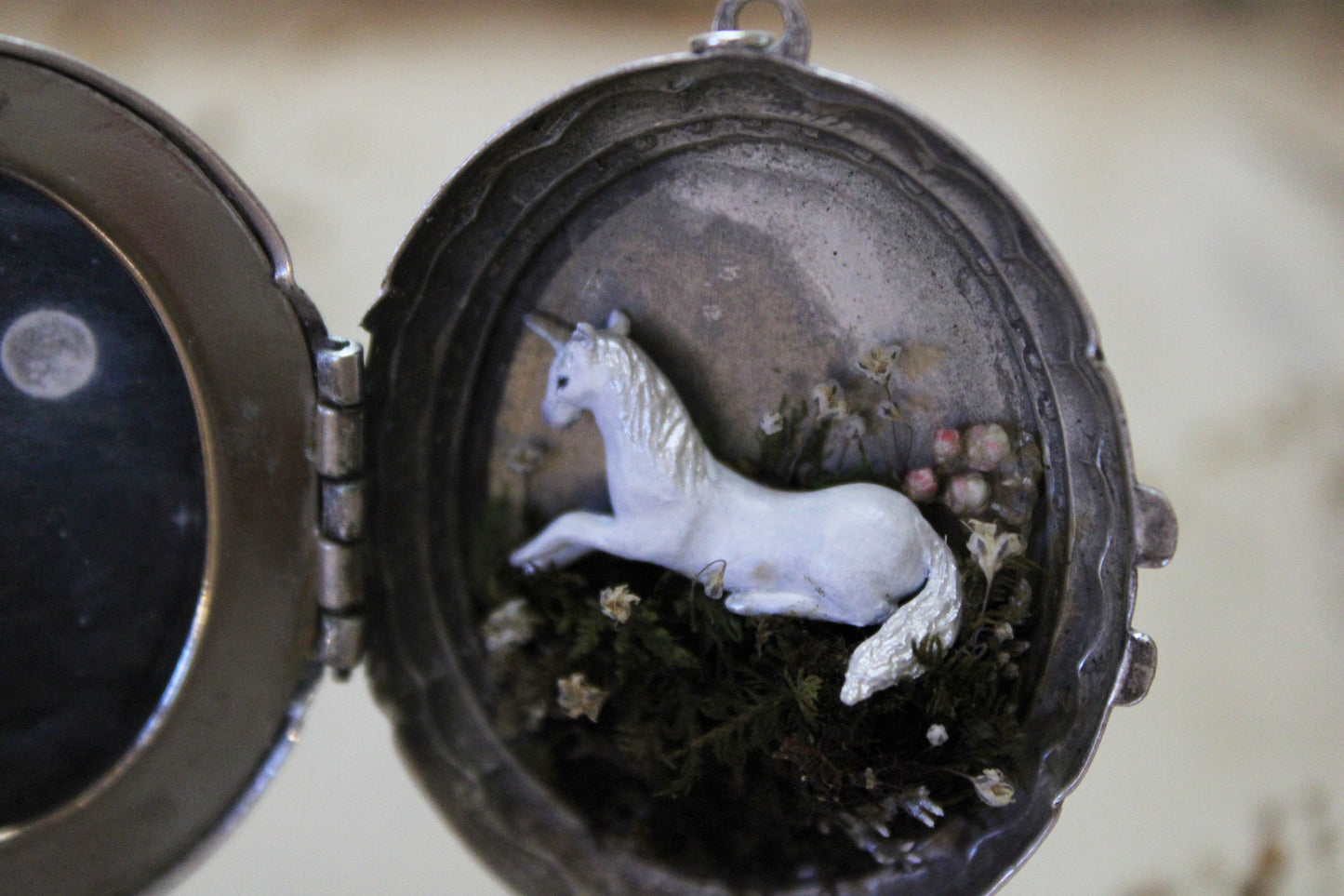 Of Wonder & Purity | Vintage Locket