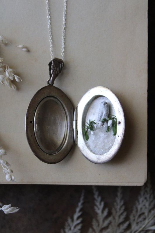 Snowy Owl & Snowdrops | Vintage Locket