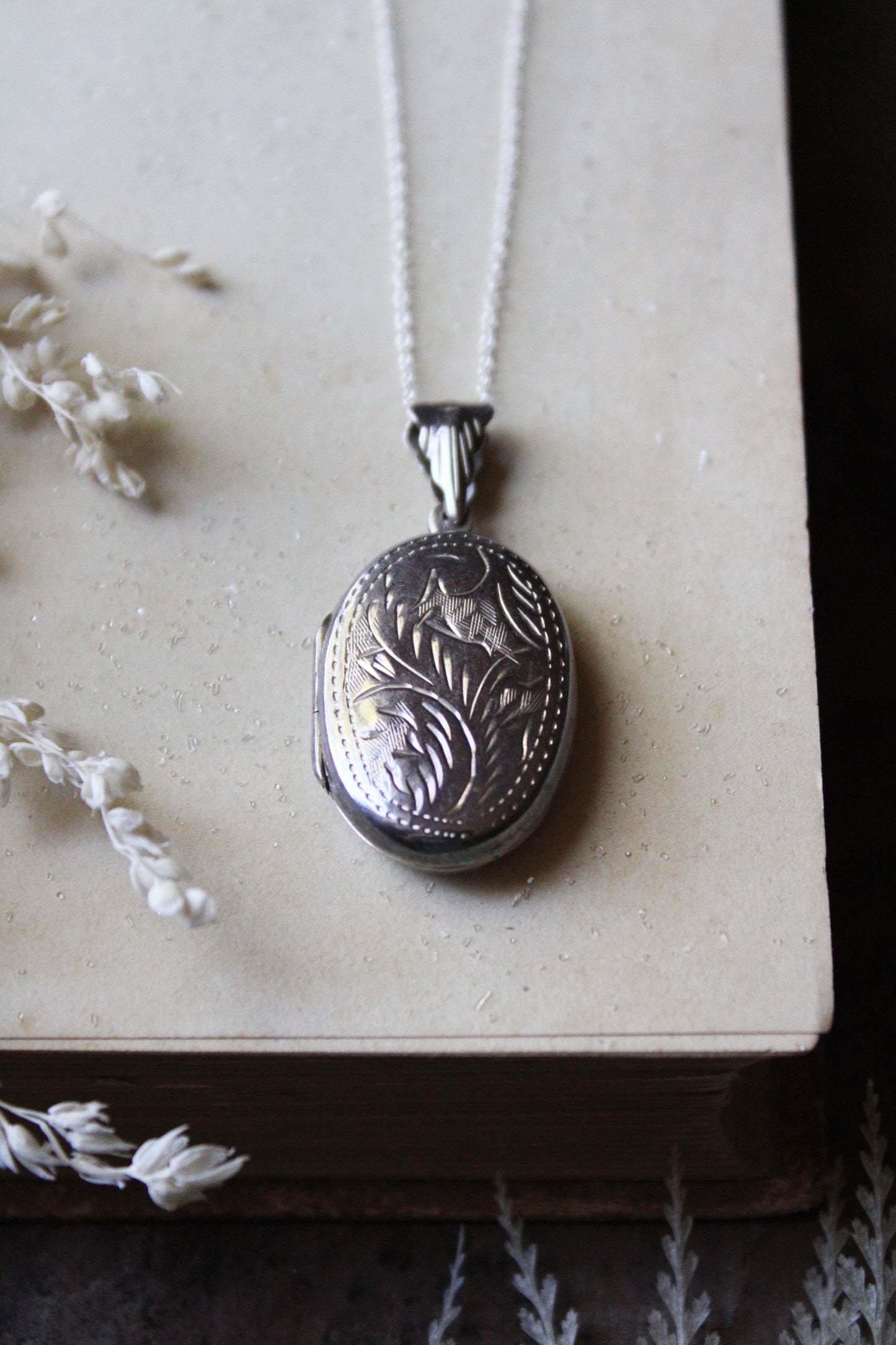 Barn Owl & Snowdrops | Vintage Locket