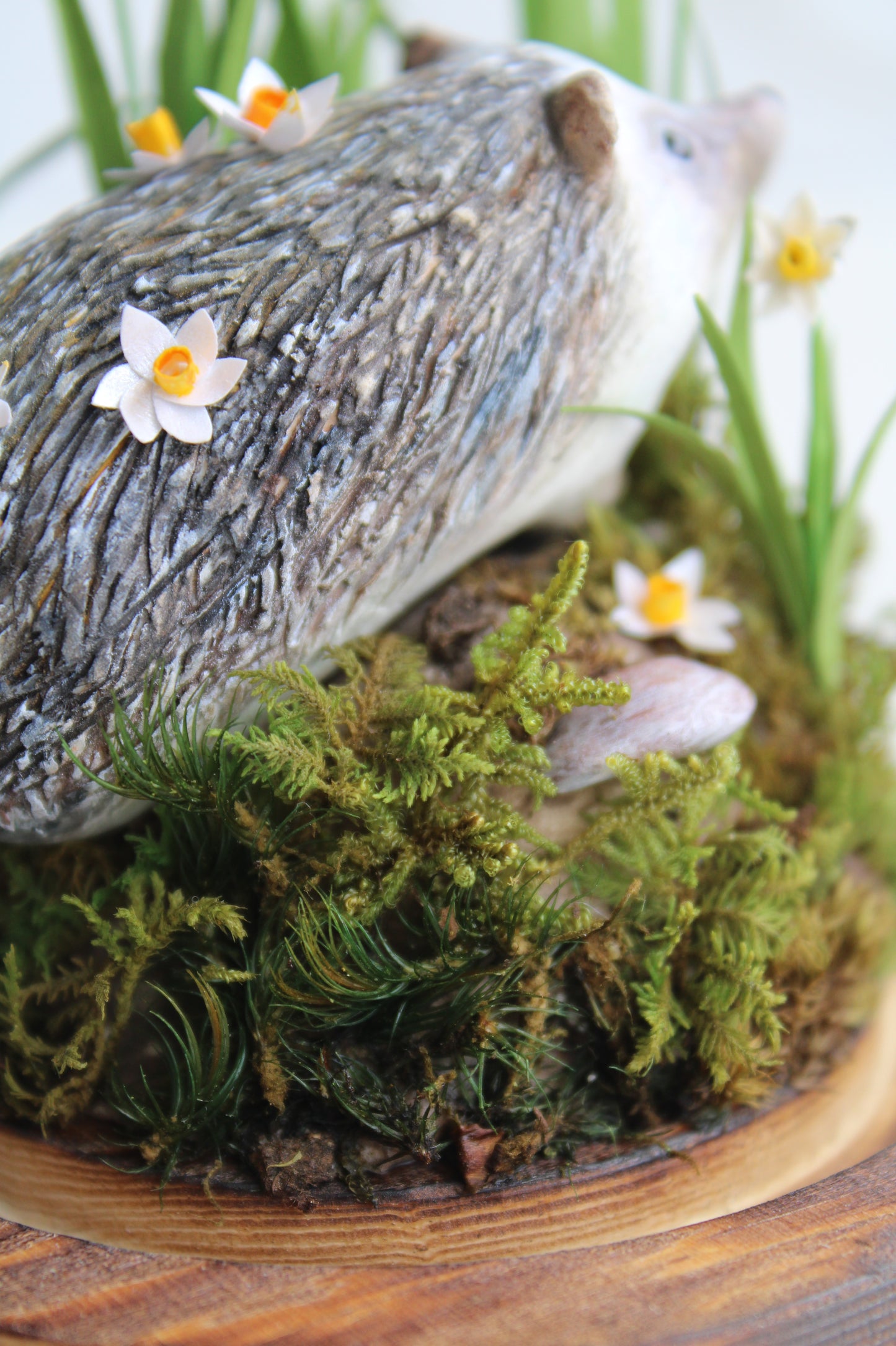 Collecting Daffodils | Glass Domed Sculpture