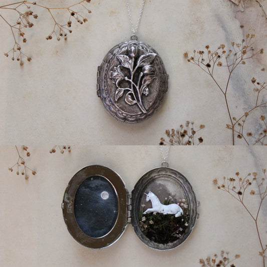 Of Wonder & Purity | Vintage Locket