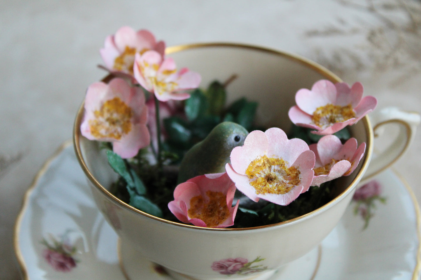 Roses & Hummingbirds | Teacup Sculpture